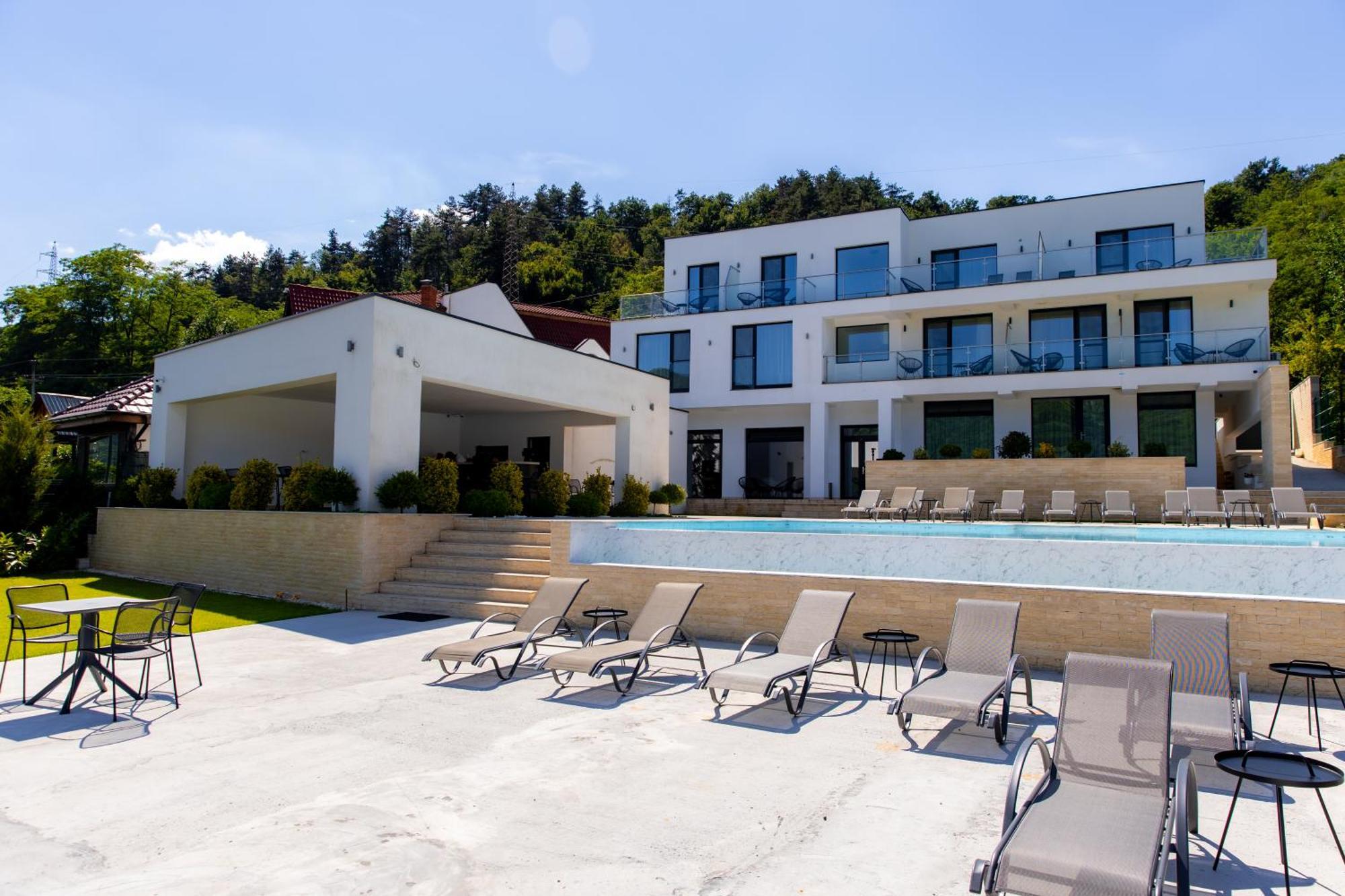 Yrys House - Adults Only Hotel Ieşelniţa Екстериор снимка