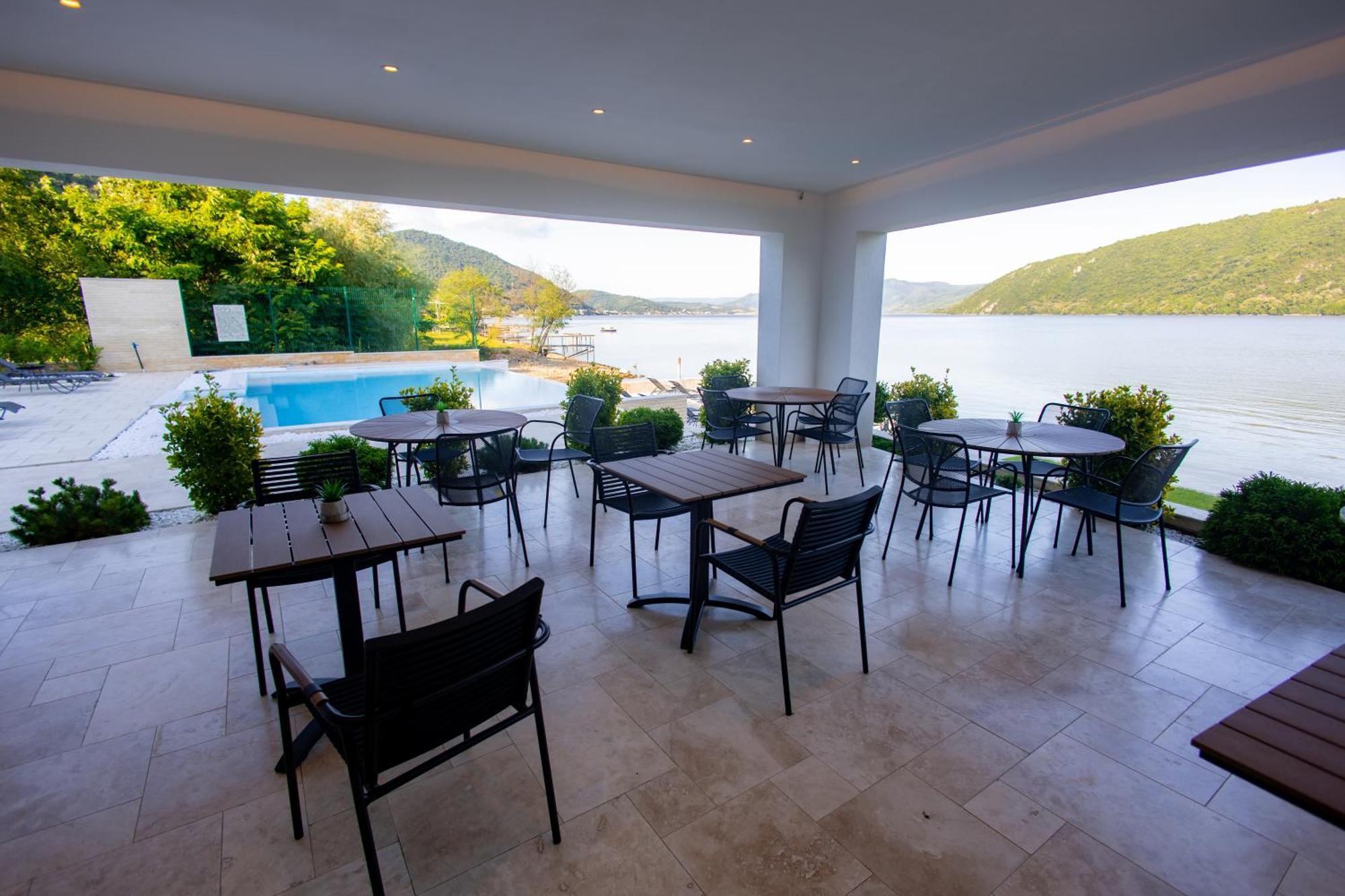 Yrys House - Adults Only Hotel Ieşelniţa Екстериор снимка