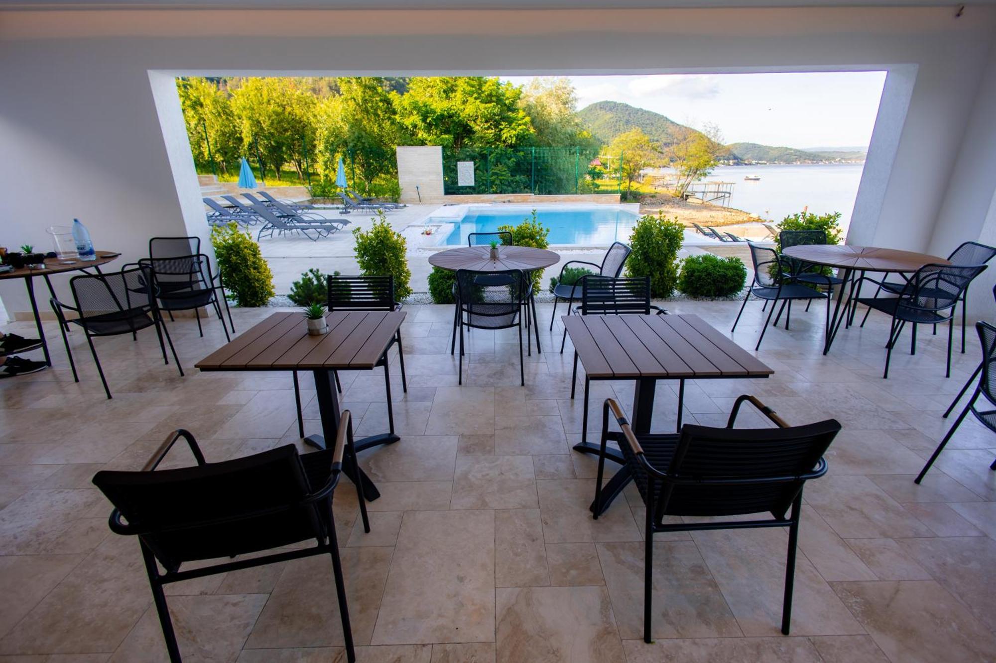 Yrys House - Adults Only Hotel Ieşelniţa Екстериор снимка