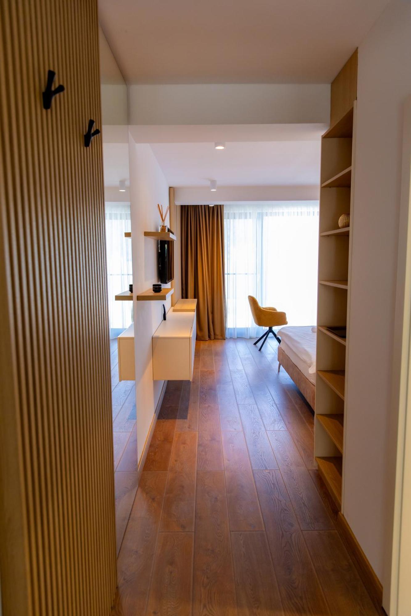 Yrys House - Adults Only Hotel Ieşelniţa Екстериор снимка