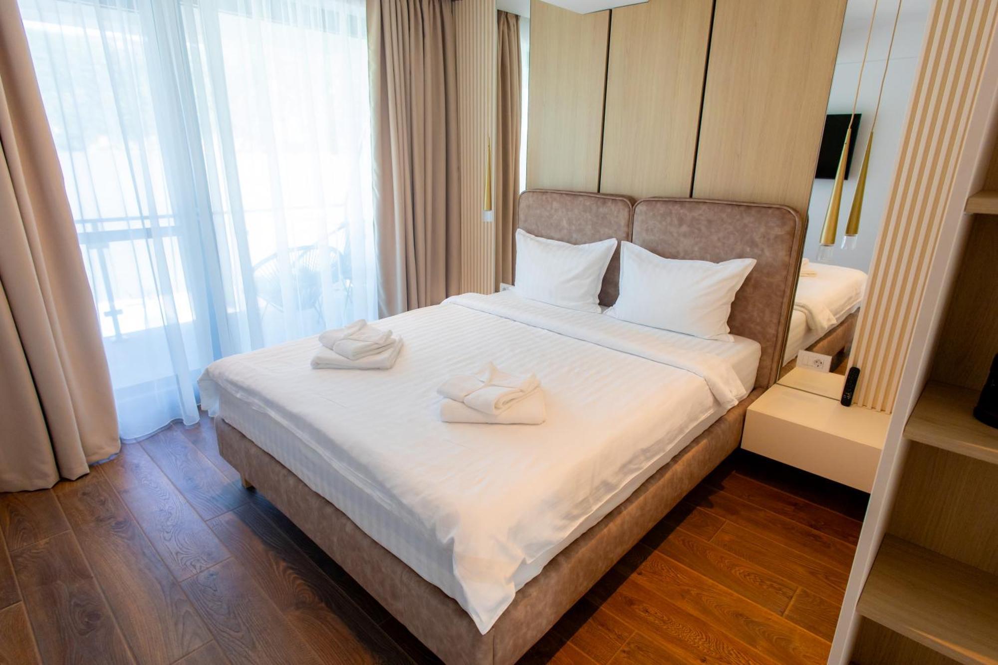 Yrys House - Adults Only Hotel Ieşelniţa Екстериор снимка
