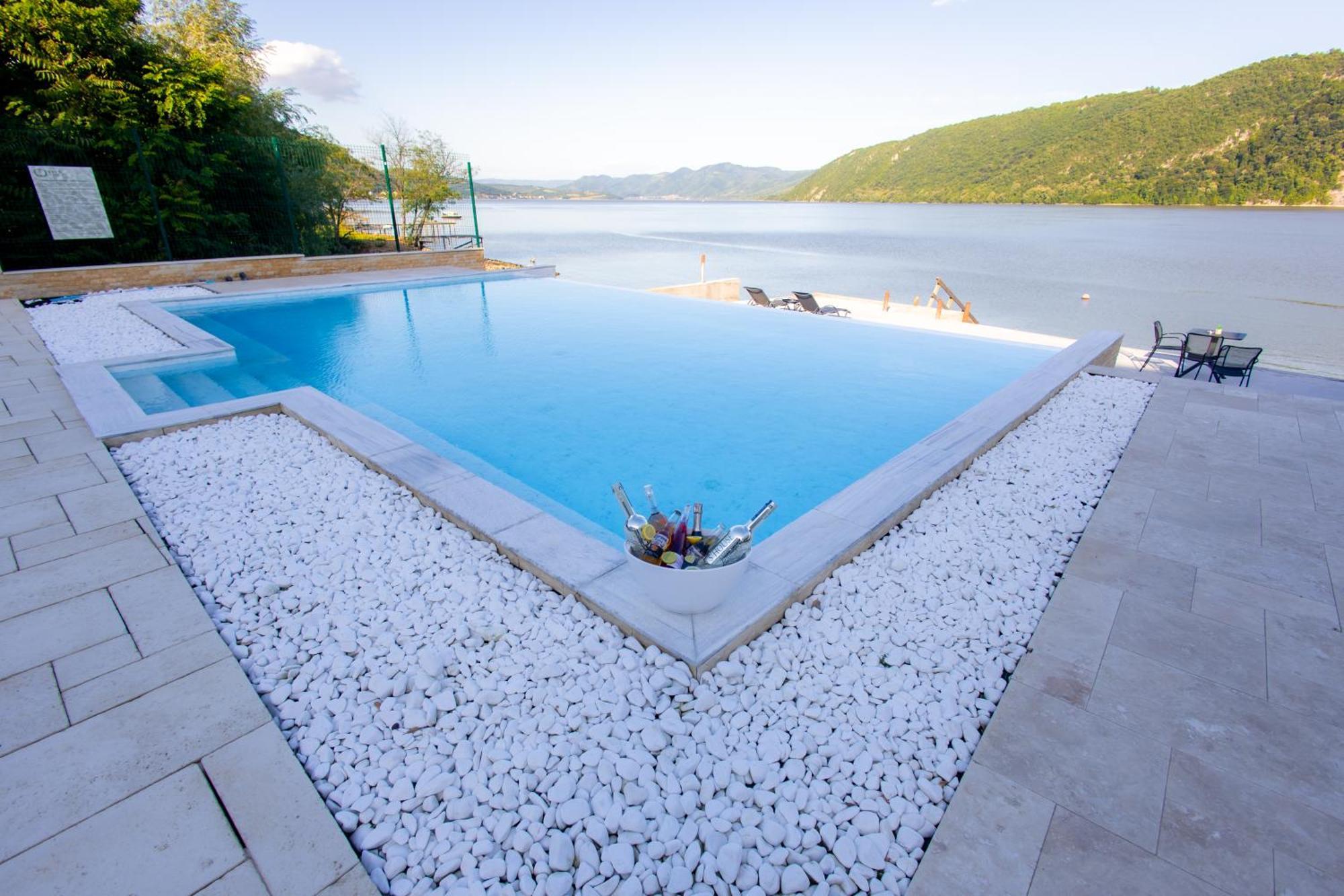 Yrys House - Adults Only Hotel Ieşelniţa Екстериор снимка