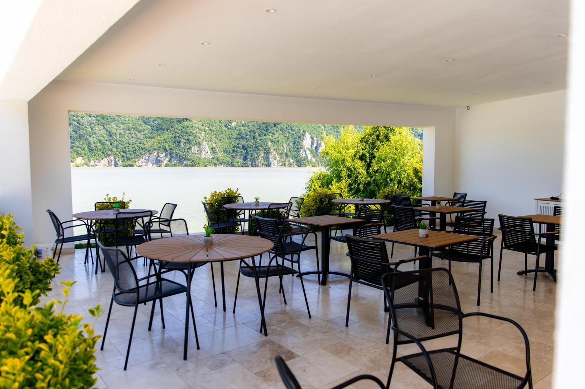 Yrys House - Adults Only Hotel Ieşelniţa Екстериор снимка
