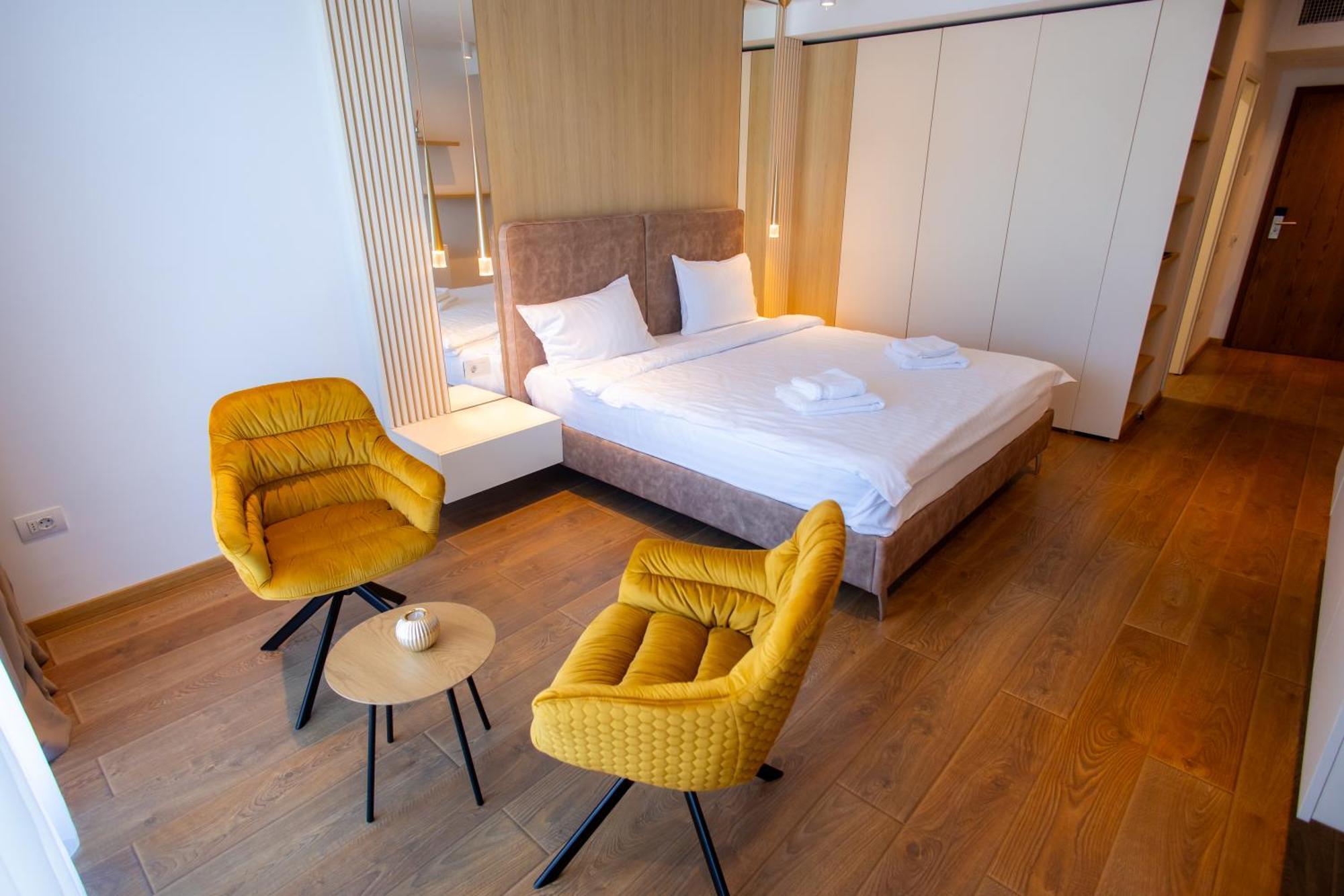 Yrys House - Adults Only Hotel Ieşelniţa Екстериор снимка