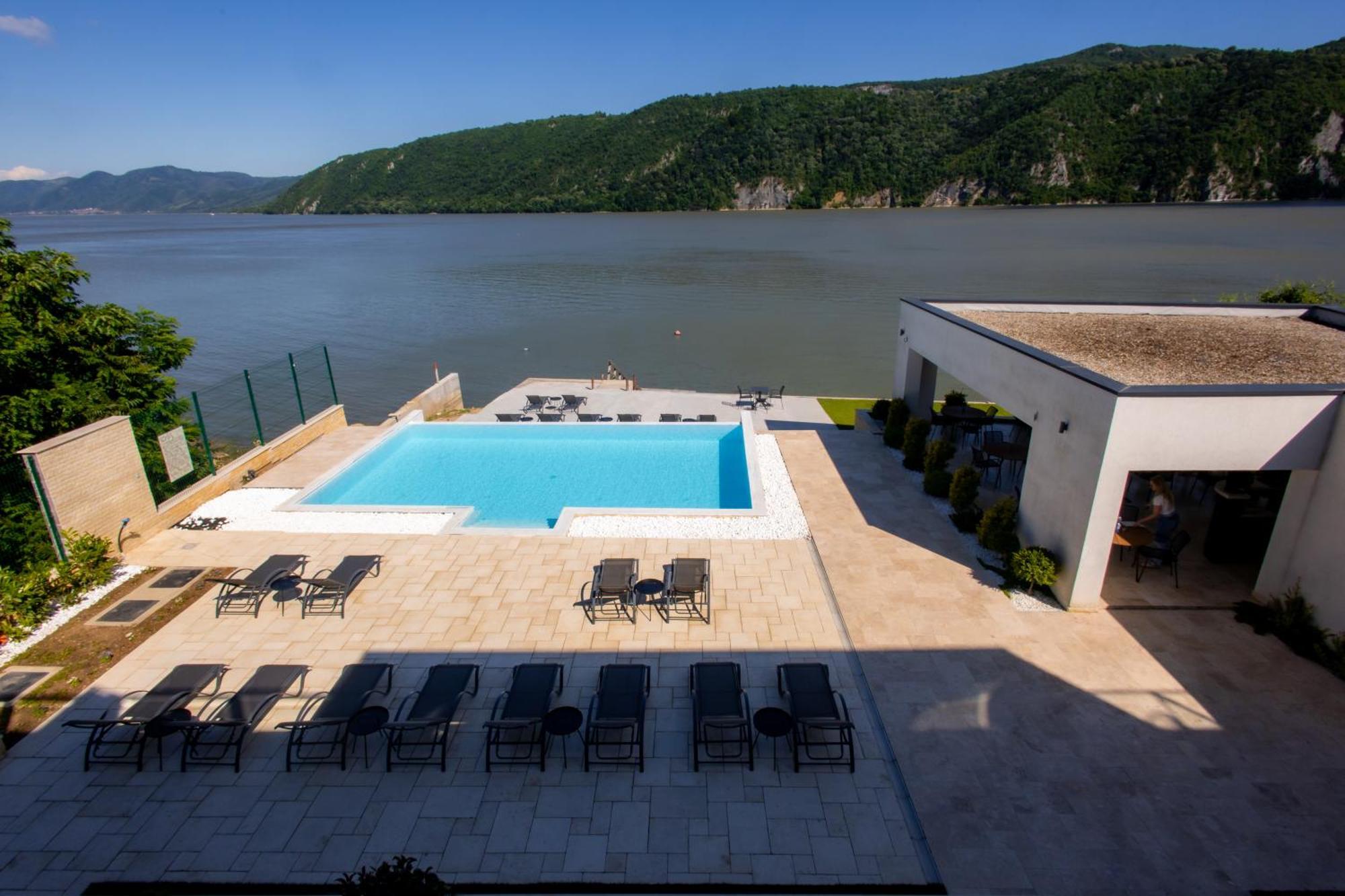 Yrys House - Adults Only Hotel Ieşelniţa Екстериор снимка