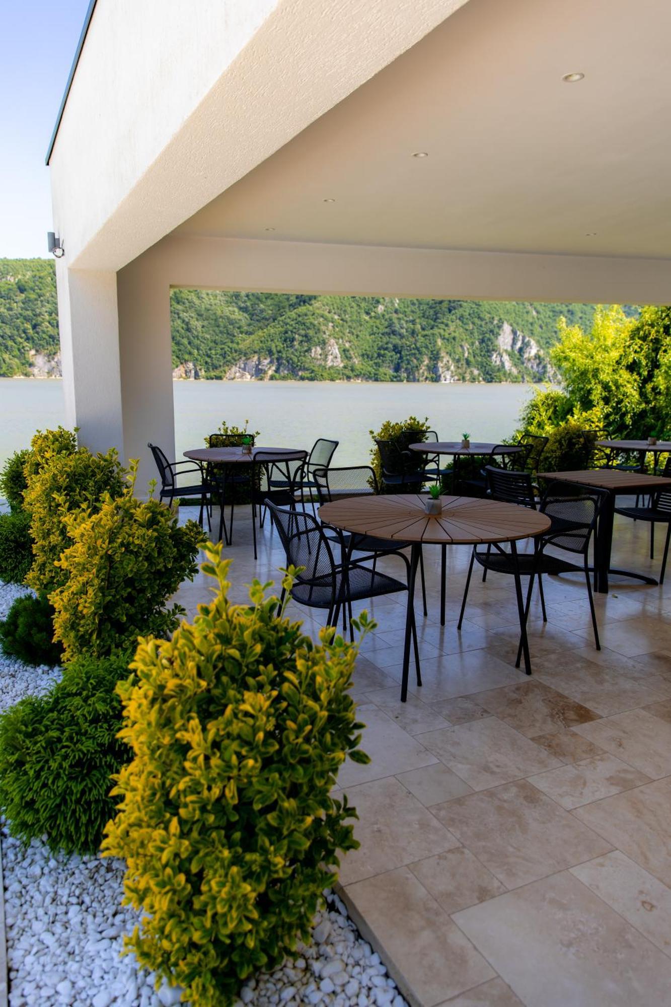 Yrys House - Adults Only Hotel Ieşelniţa Екстериор снимка
